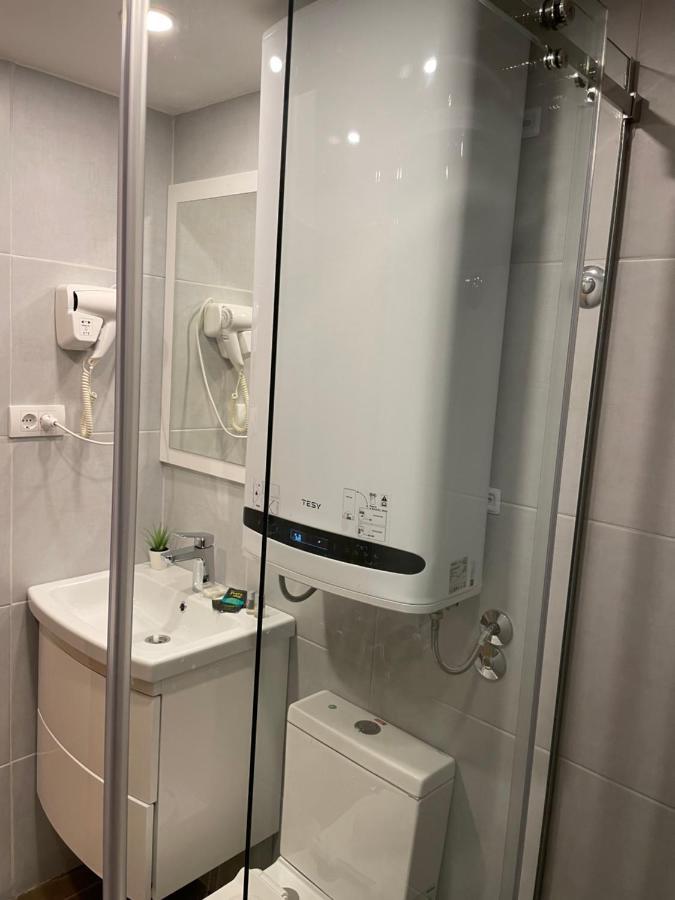 Leo Apartman Ni Kültér fotó