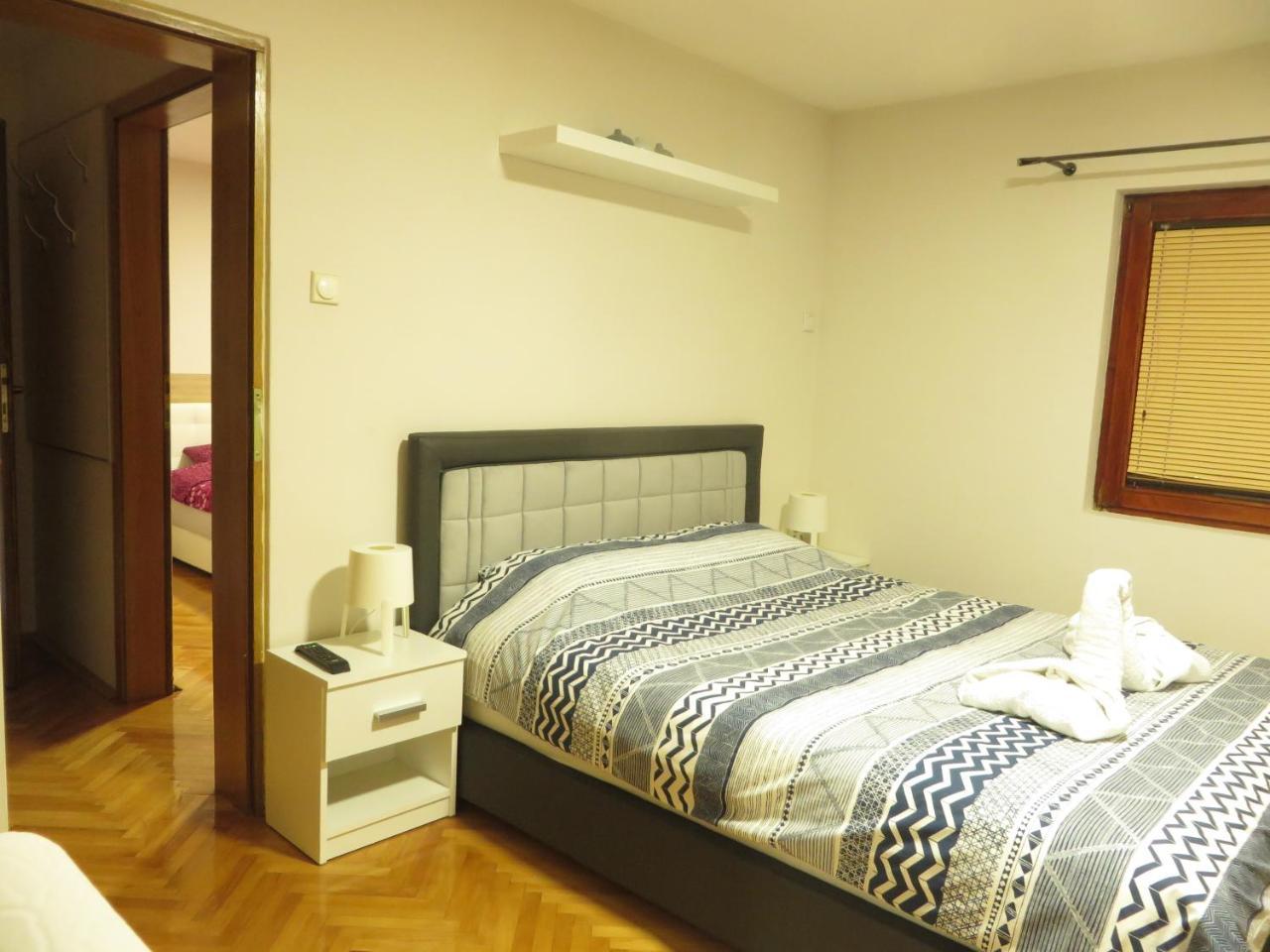 Leo Apartman Ni Kültér fotó